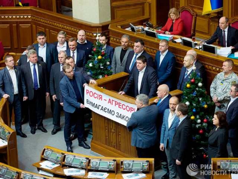 Закон о войне с Донбассом и Россией Готовы ли украинские ястребы к боевым действиям?