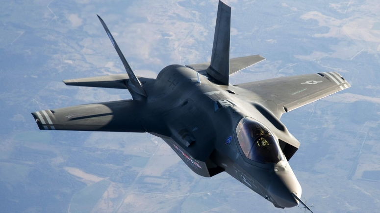ВОЕННЫЙ ПОПИЛ В США: ПОЧЕМУ ЛЕТАЮТ НЕ САМОЛЕТЫ, А &laquo;ЗОЛОТЫЕ СЛИТКИ&raquo;
