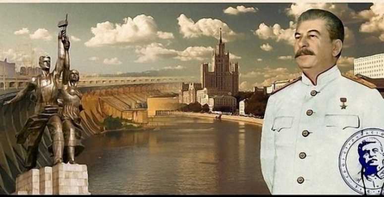 Вернуть памятник Дзержинскому и поставить памятник Сталину