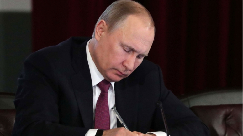 Путин освободил от должностей нескольких генералов МВД, СК, ФСИН и МЧС