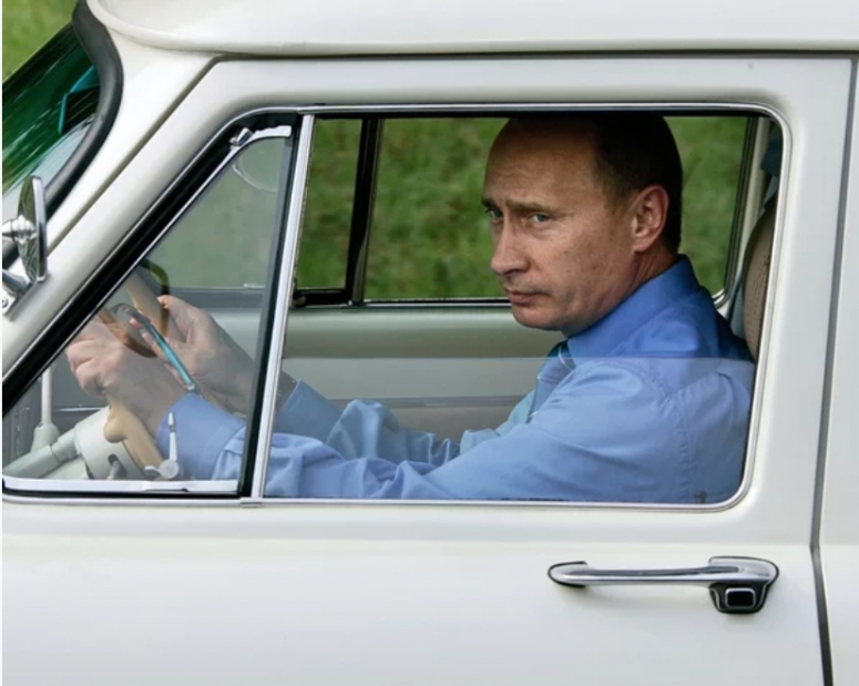 Личный гараж Путина