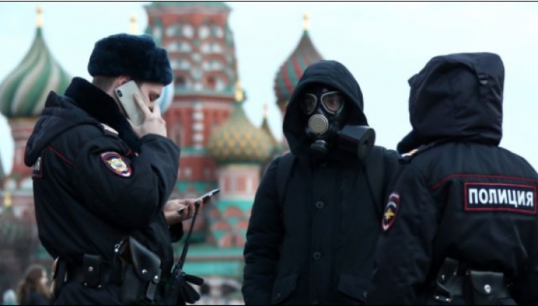 КОНСТИТУЦИЯ ИЛИ МАСКАРАД? Граждане России &mdash; твари дрожащие или кое-какие права всё же имеют?