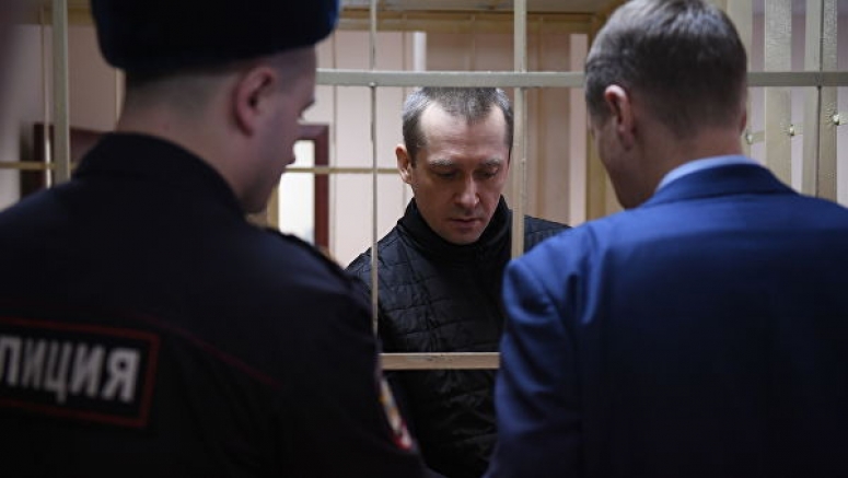Срок для Захарченко, сотни коррумпированных следователей и беглец из &laquo;Роскосмоса&raquo;