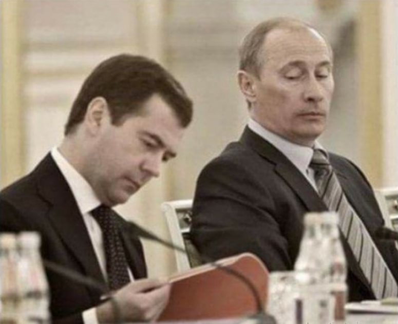 Пенсионный марафон закончился. Пошла раздача "призов".