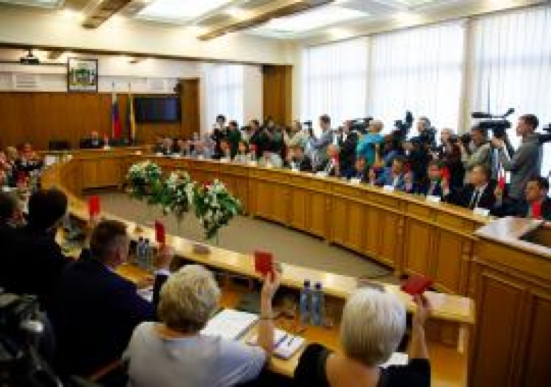 ЗАЧИСТКУ АДМИНИСТРАЦИИ ЕКАТЕРИНБУРГА ПРОВЕДУТ С УЧАСТИЕМ ЧЕРНЕЦКОГО. ДЕПУТАТЫ И СПОНСОРЫ ТРЕБУЮТ ОБЕЩАННЫХ ПРЕФЕРЕНЦИЙ ЗА СМЕНУ ВЛАСТИ