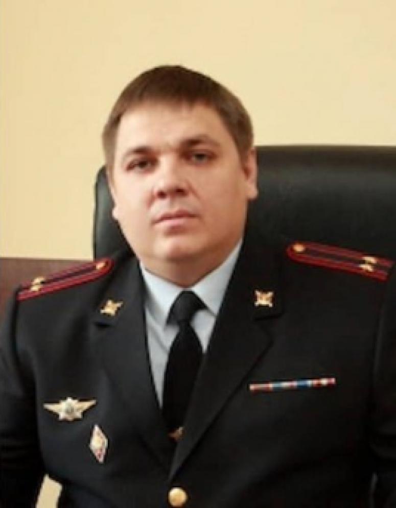 Прокуратура требует конфисковать у родственников офицера 15 квартир.