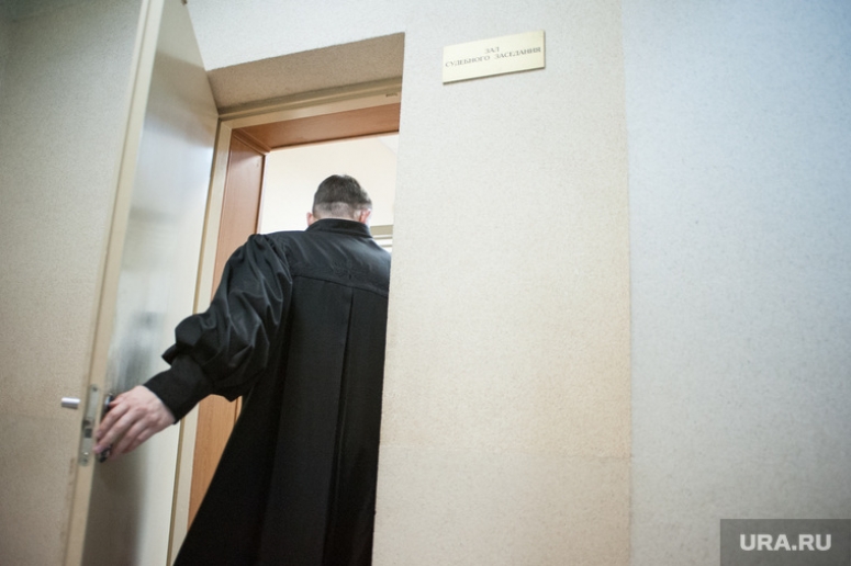 Стартовала зачистка судей. &laquo;Оборотней в мантиях&raquo; сажают ежедневно