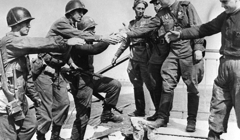 25 апреля 1945 г - встреча на Эльбе