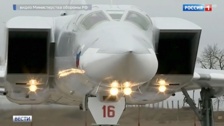 О подвигах военных не говорят громко. Пилотов, посадивших аварийный бомбардировщик, наградят